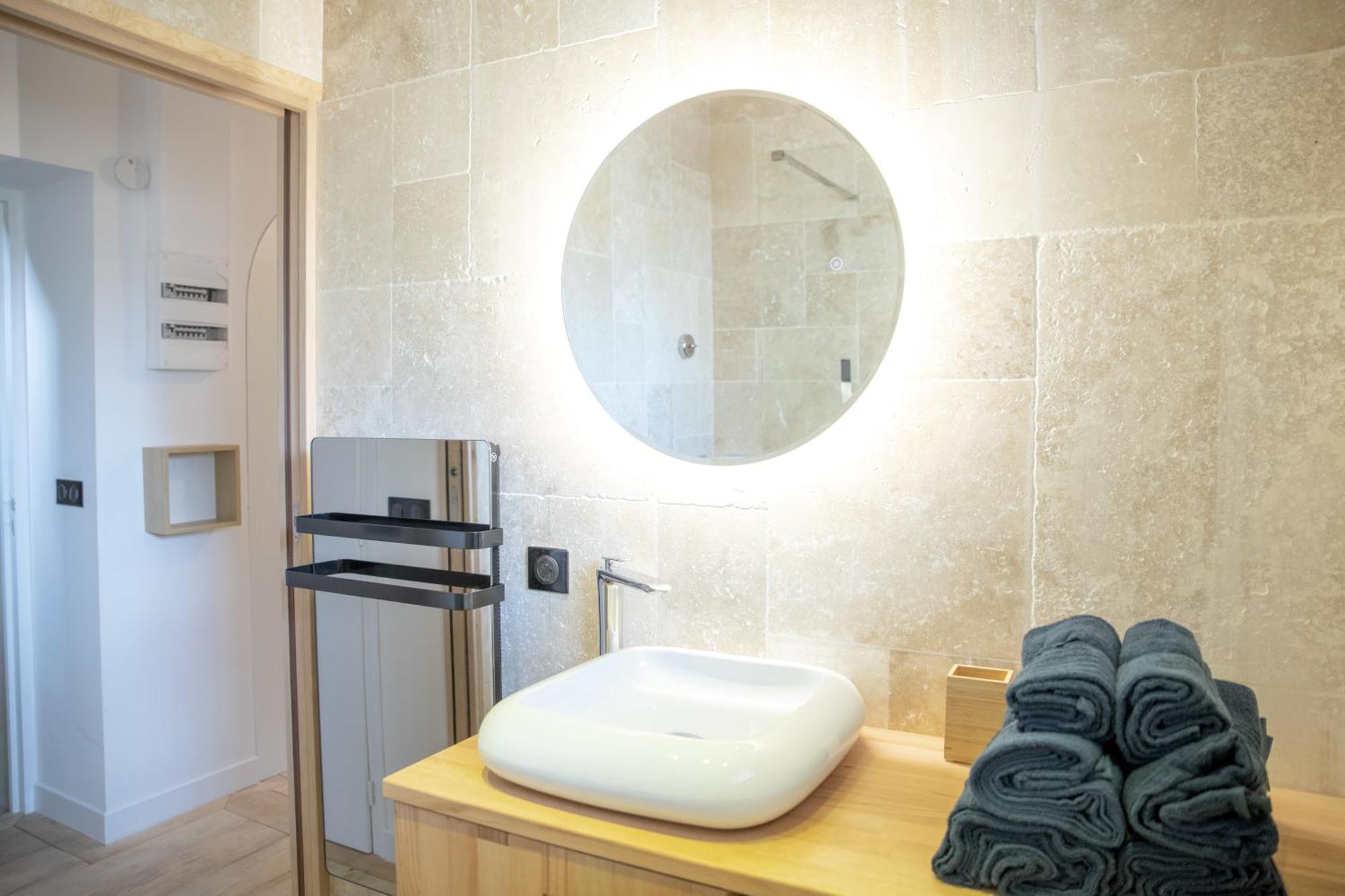 Apartamento Cosy Migrainier - Vieil Antibes Habitación foto
